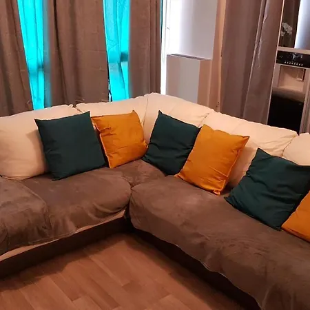 Du Parc Debreuil Апартаменты *