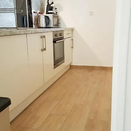 Du Parc Debreuil Апартаменты *