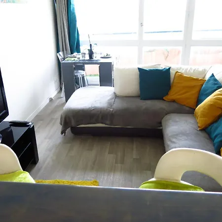 Du Parc Debreuil Апартаменты